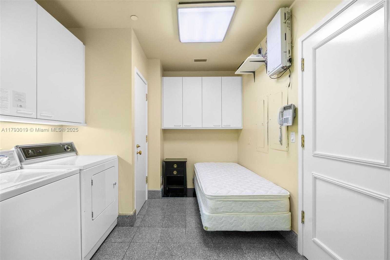 Small Image of 9999 COLLINS AVE #PH3D, Bal Harbour Number 48
