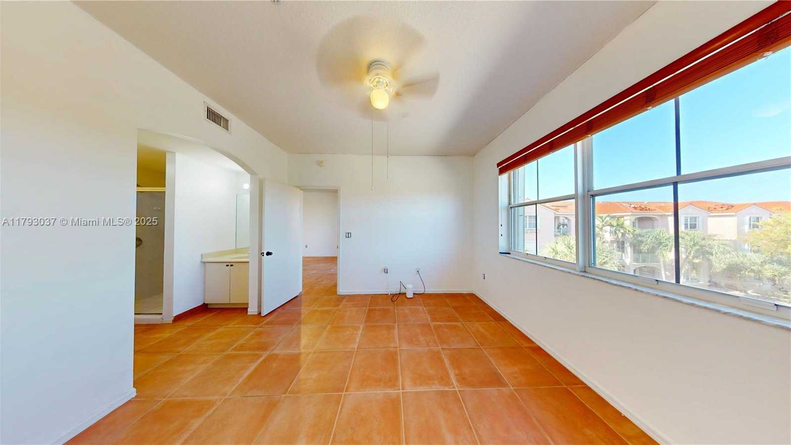 Small Image of 6520 NORTH WEST 114TH AVE #1637, Doral Number 26