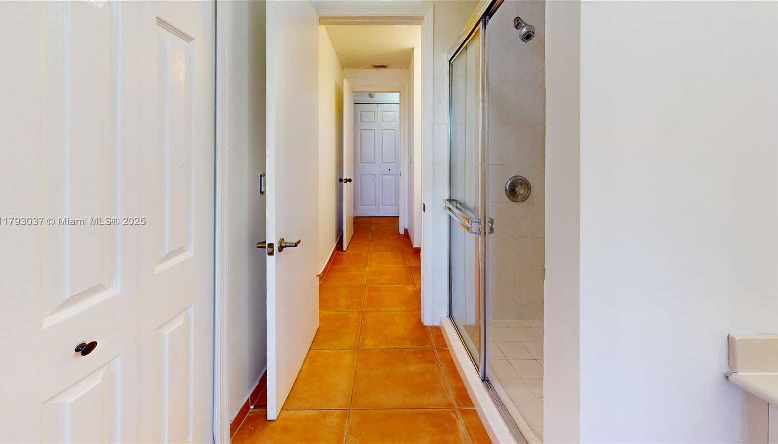 Small Image of 6520 NORTH WEST 114TH AVE #1637, Doral Number 33
