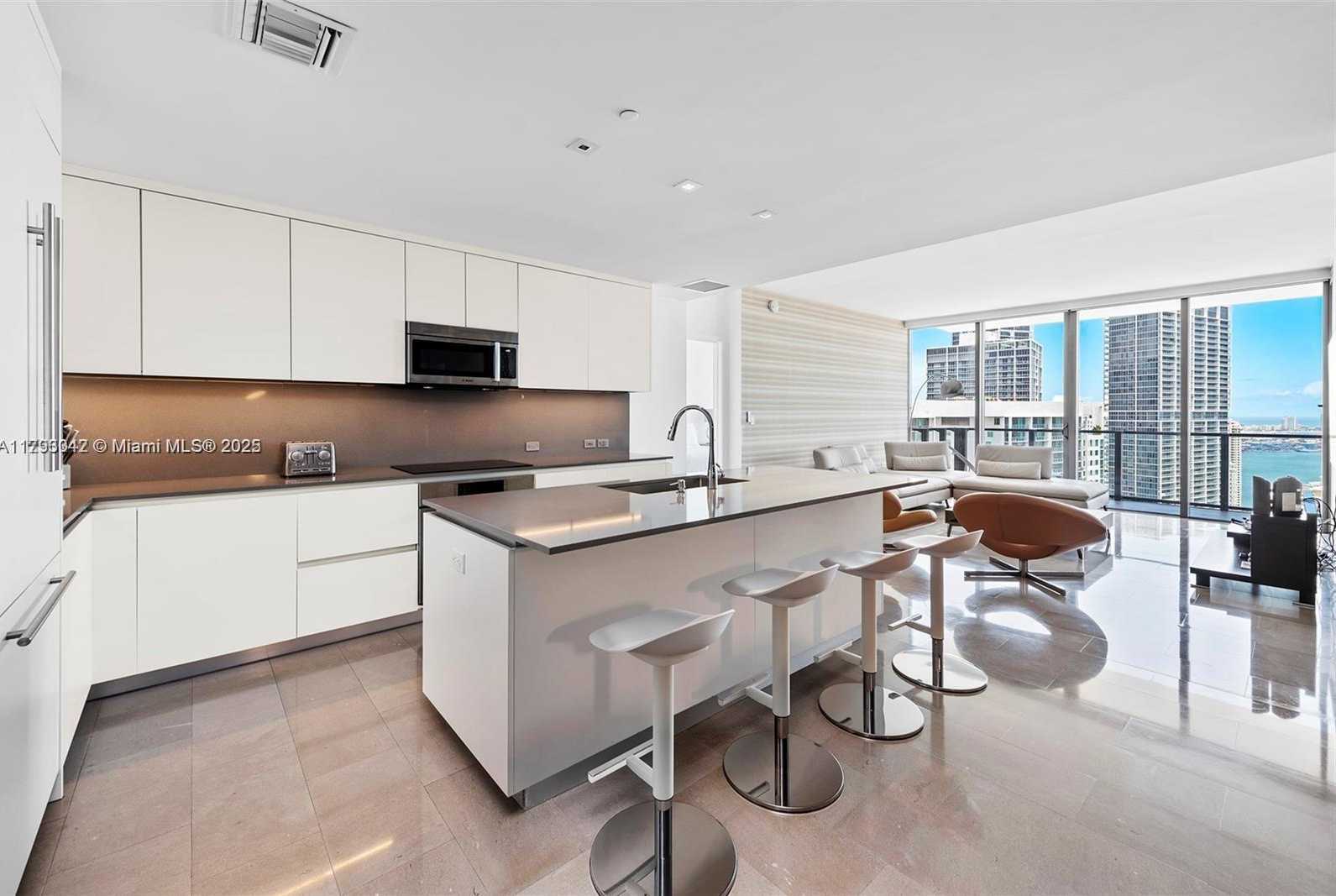 Small Image of 68 SOUTH EAST 6TH ST #3703, Miami Number 11