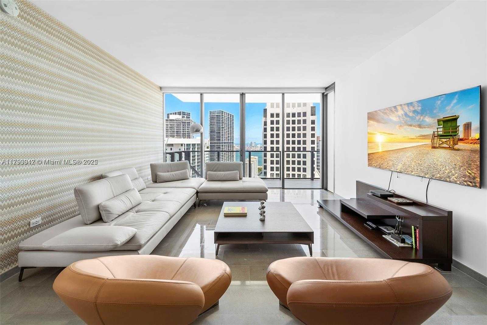 Small Image of 68 SOUTH EAST 6TH ST #3703, Miami Number 9