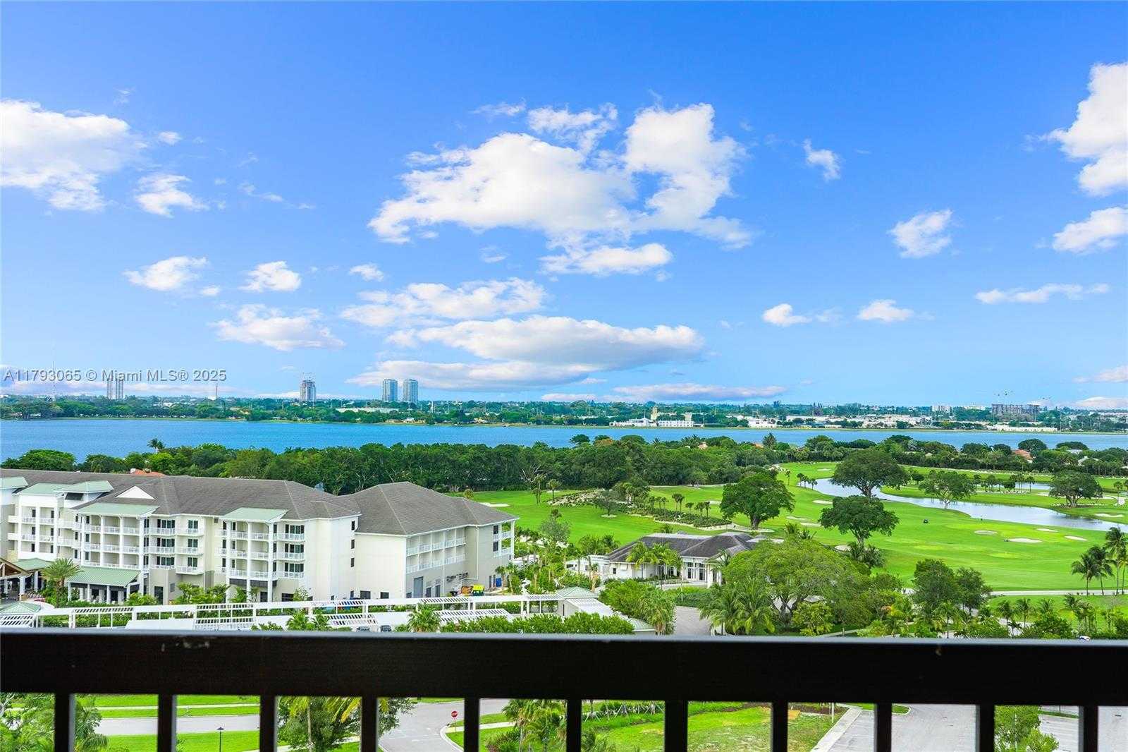 Small Image of 2450 PRESIDENTIAL WAY #1607, West Palm Beach Number 11