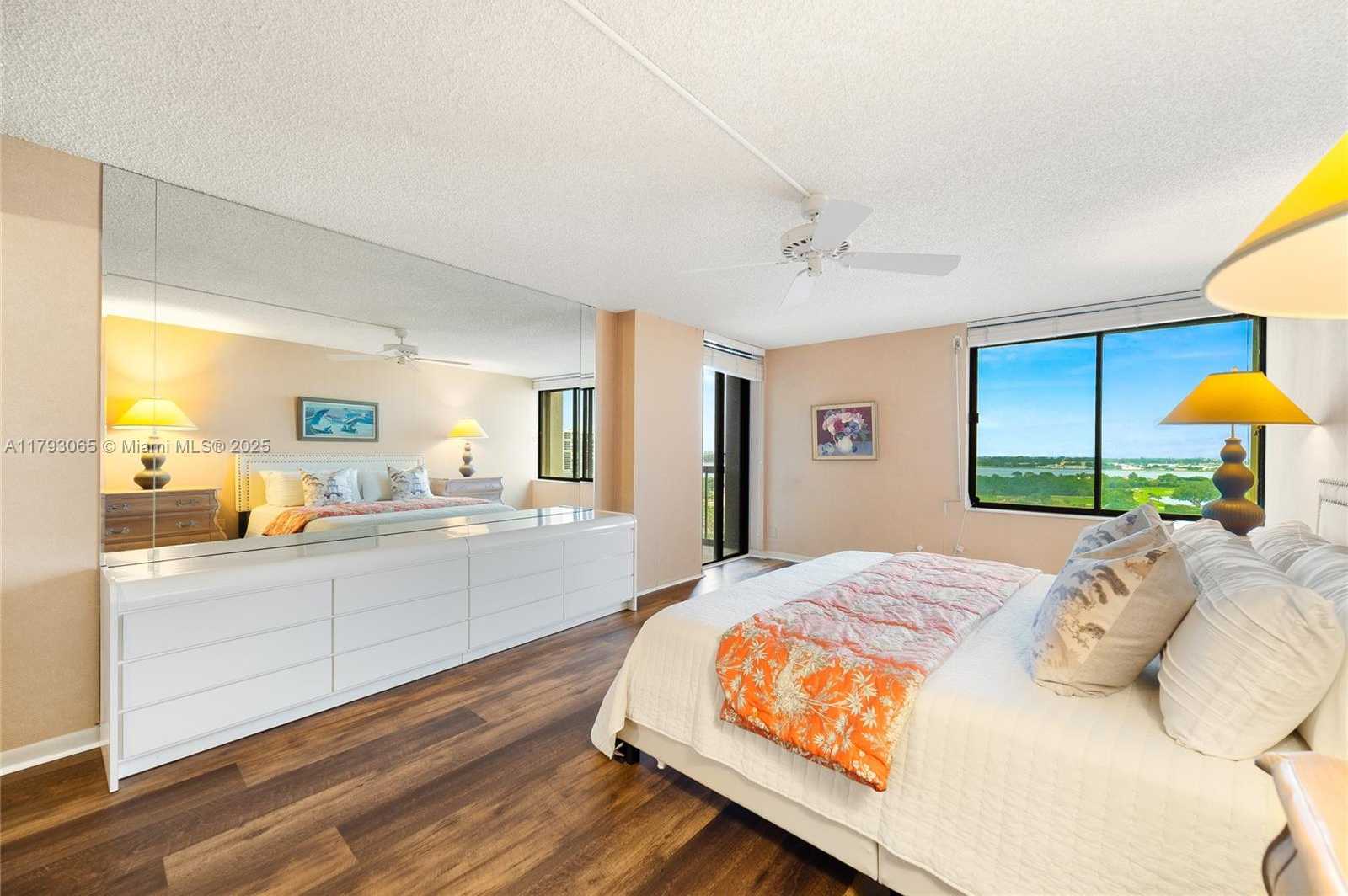 Small Image of 2450 PRESIDENTIAL WAY #1607, West Palm Beach Number 15