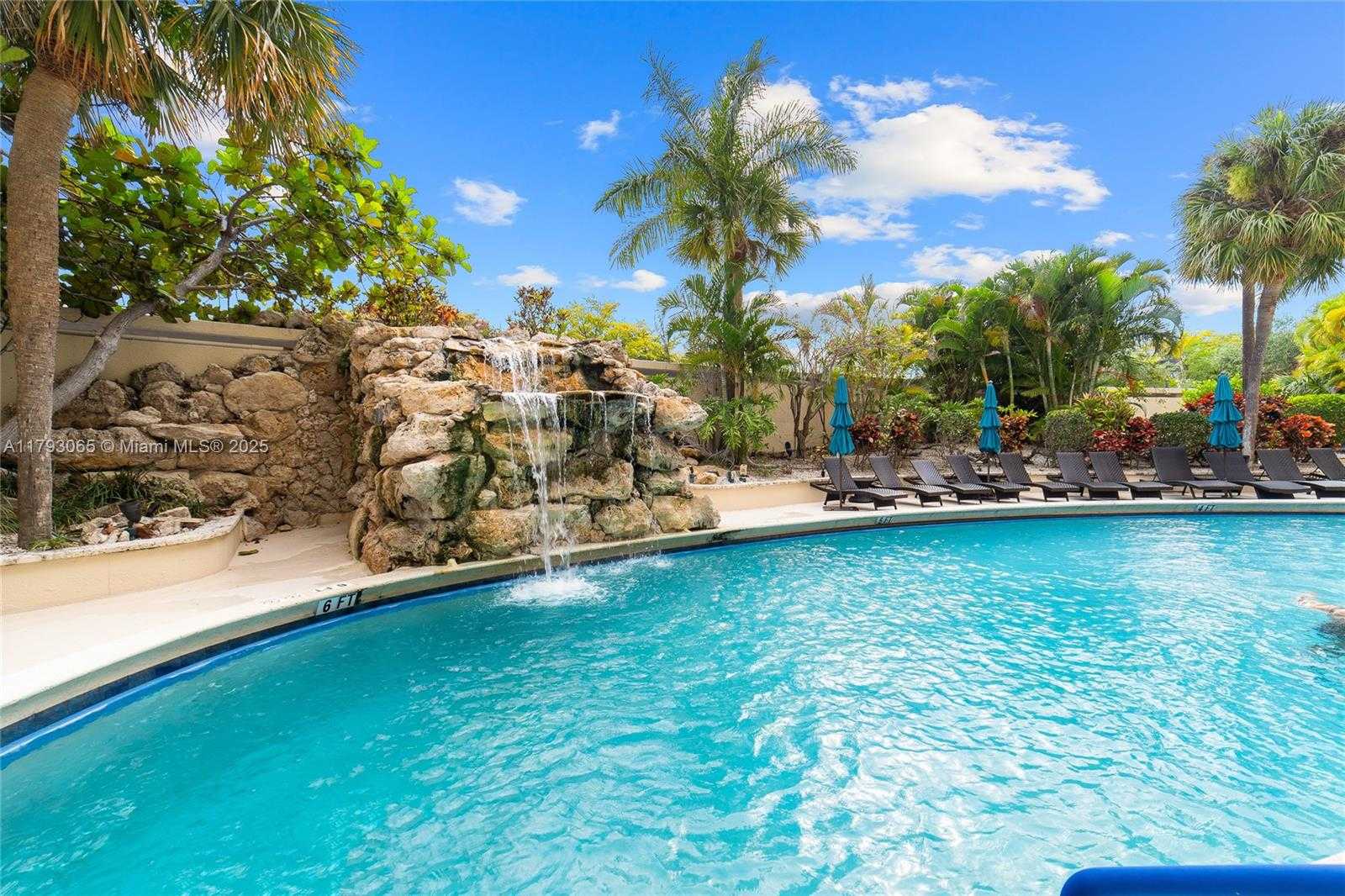 Small Image of 2450 PRESIDENTIAL WAY #1607, West Palm Beach Number 33