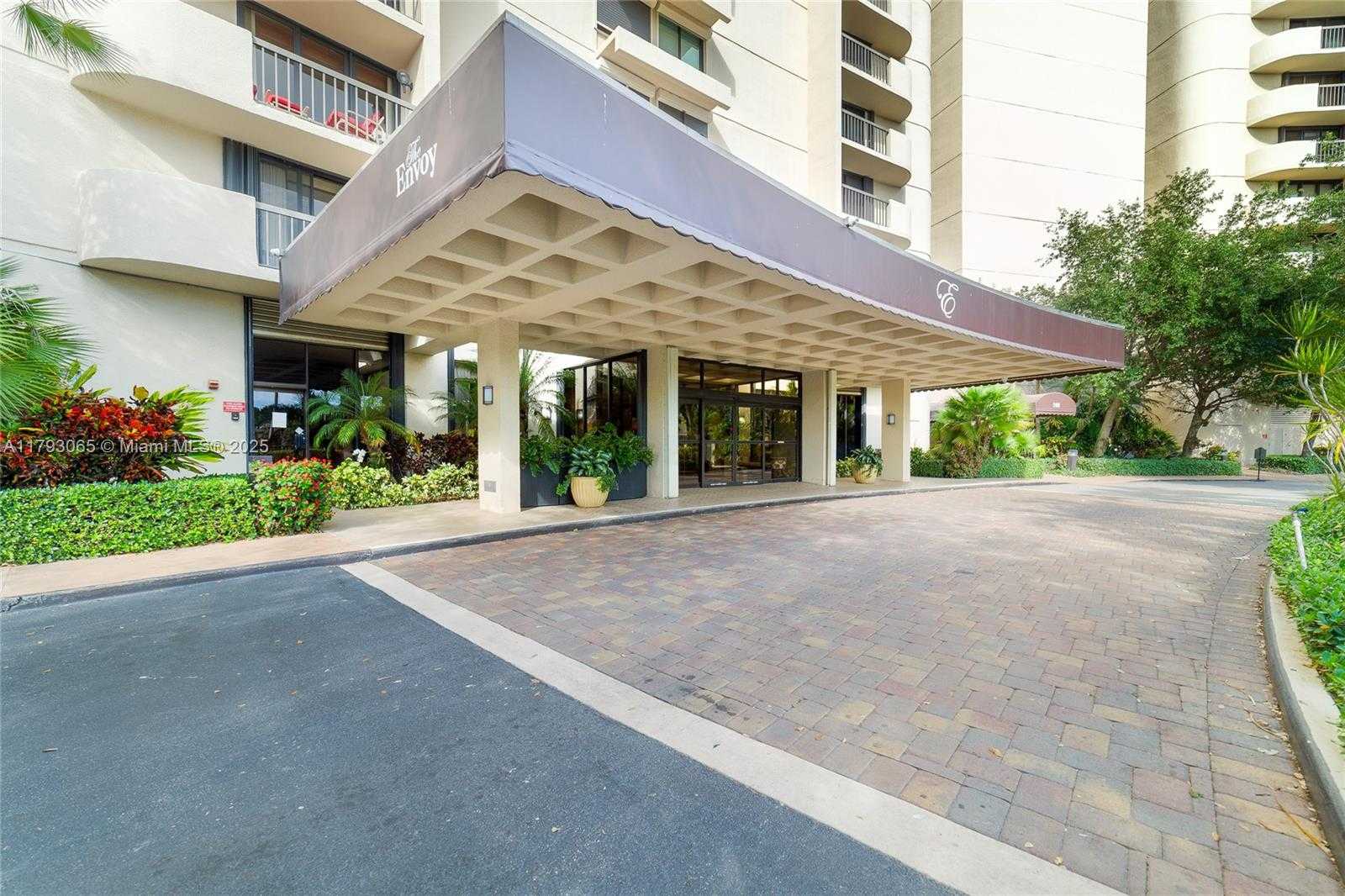 Small Image of 2450 PRESIDENTIAL WAY #1607, West Palm Beach Number 39