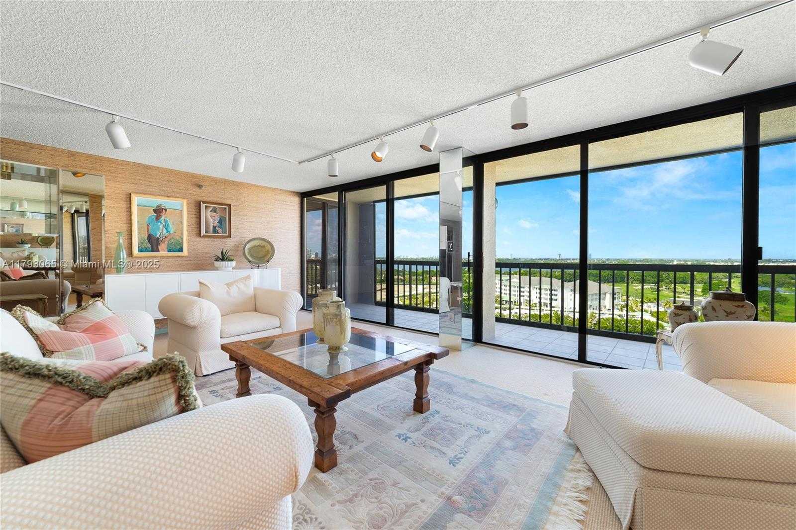 Small Image of 2450 PRESIDENTIAL WAY #1607, West Palm Beach Number 6