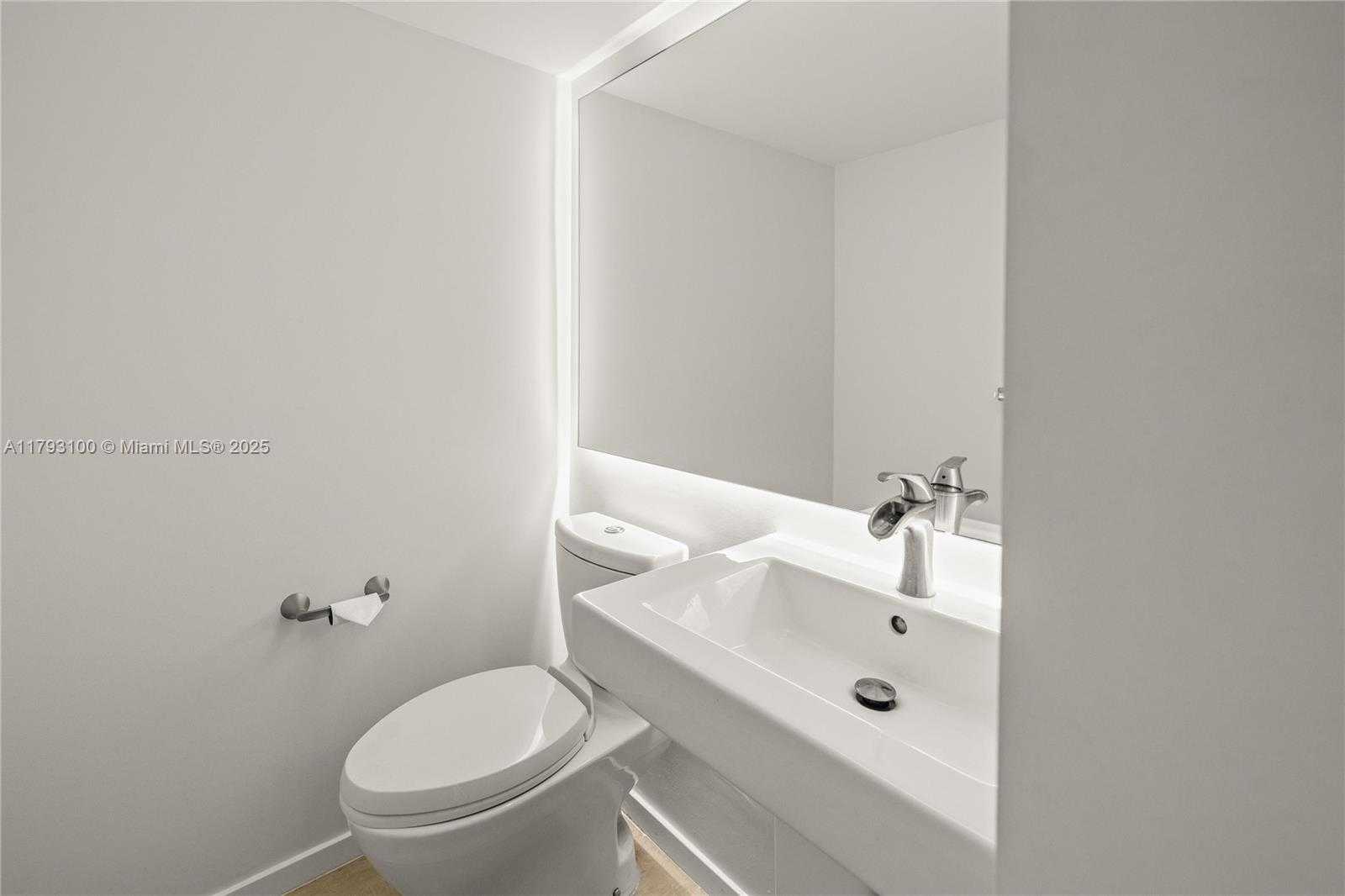 Small Image of 5 ISLAND AVENUE #15A, Miami Beach Number 10
