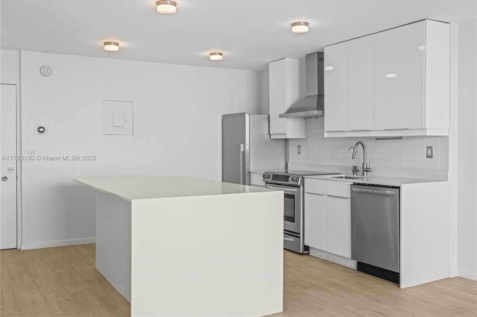 Small Image of 5 ISLAND AVENUE #15A, Miami Beach Number 5