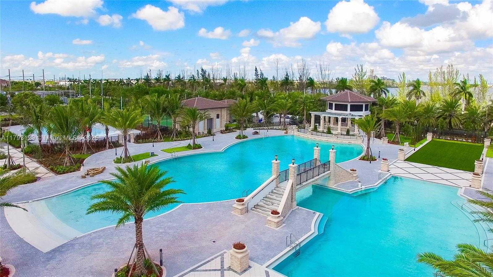 Small Image of 8175 NORTH WEST 104TH AVE #25, Doral Number 35