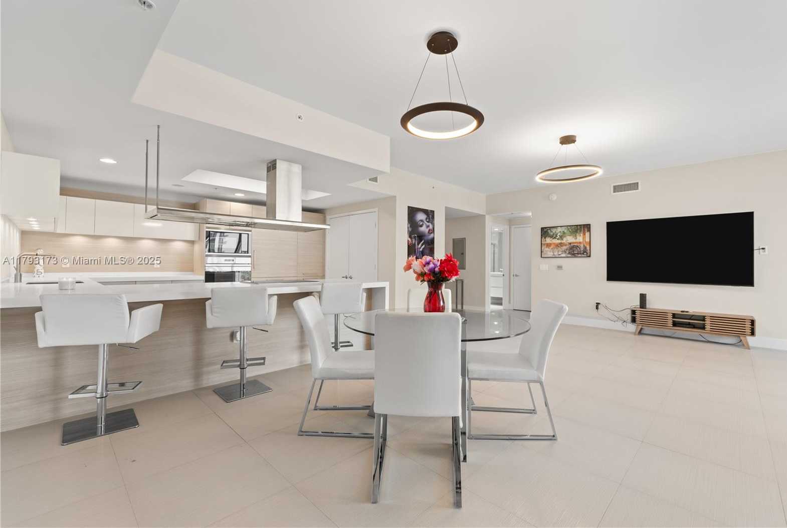 Small Image of 17301 BISCAYNE BLVD #603, North Miami Beach Number 20