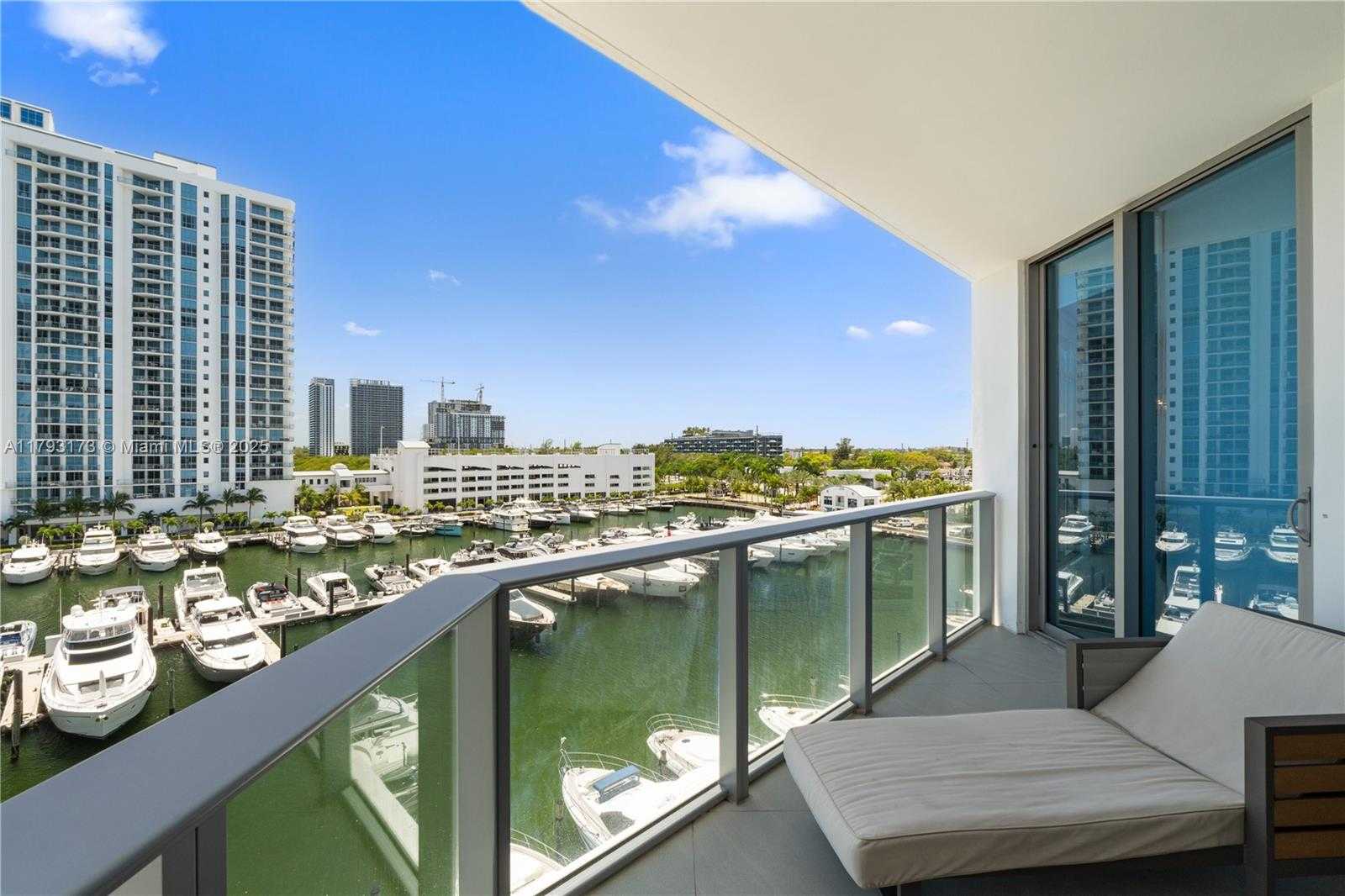 Small Image of 17301 BISCAYNE BLVD #603, North Miami Beach Number 51