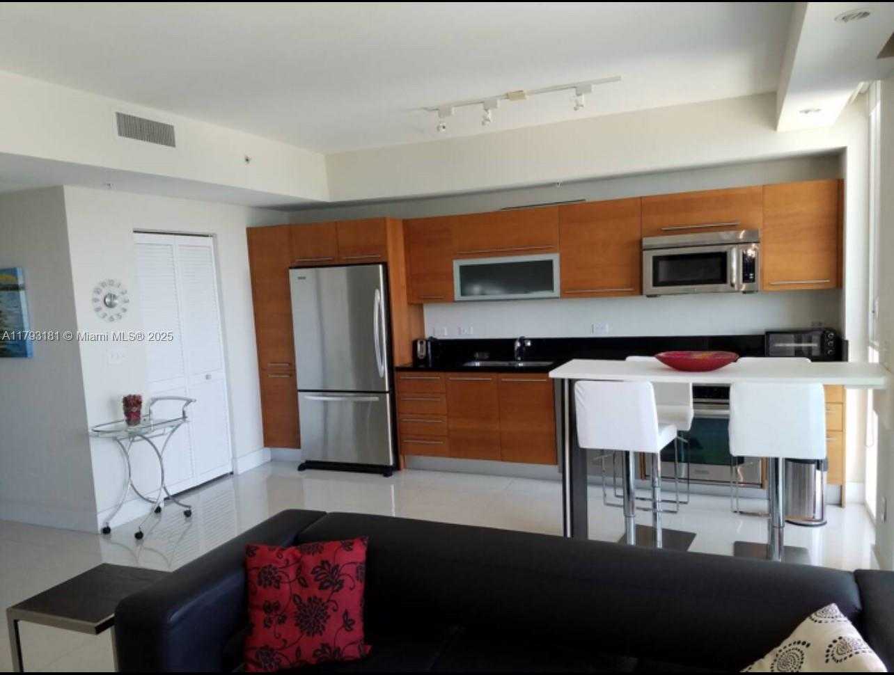 Small Image of 253 #3105, Miami Number 22