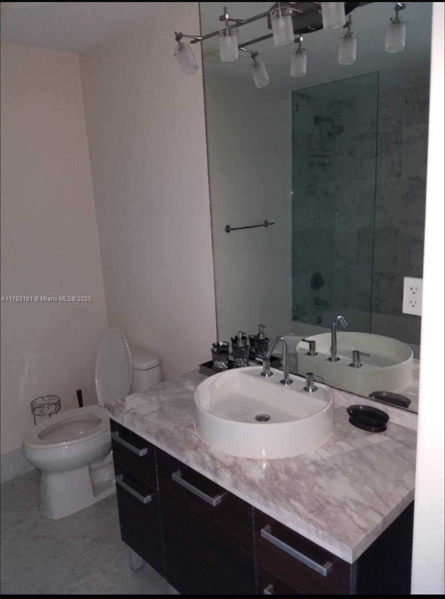 Small Image of 253 #3105, Miami Number 26