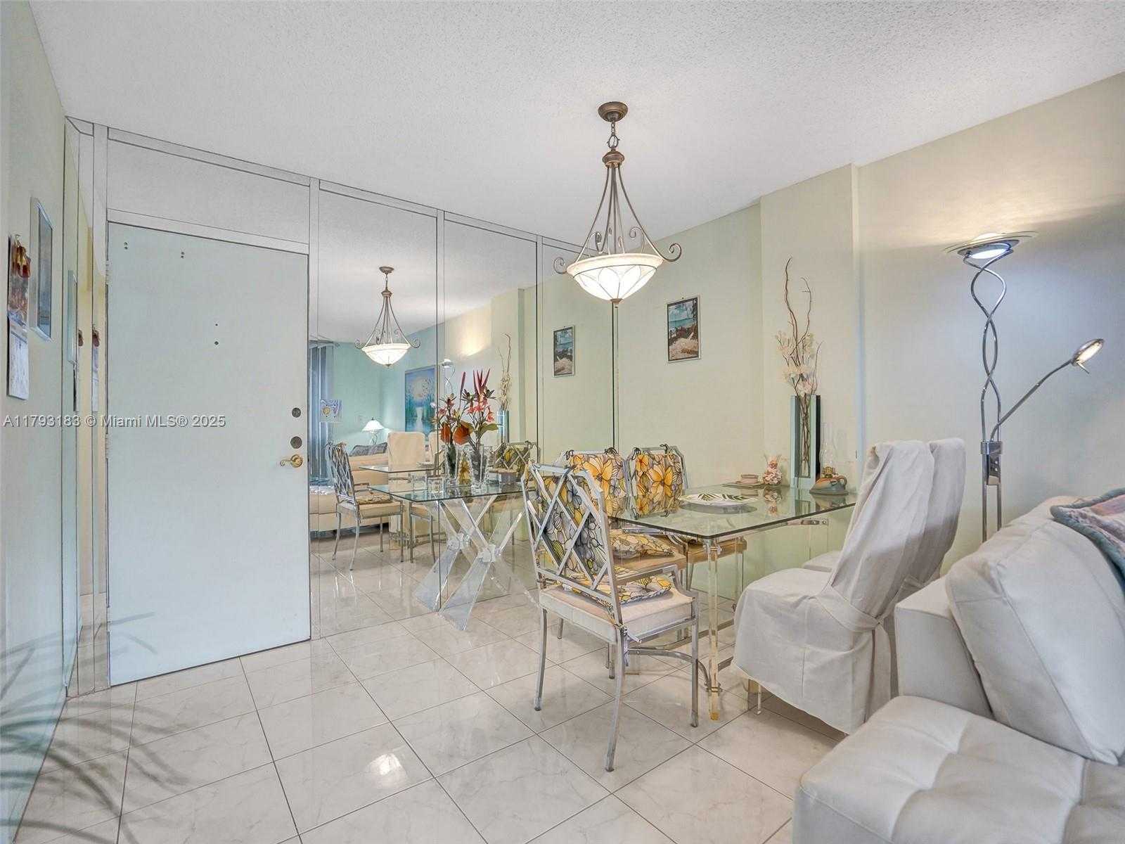 Small Image of 3113 SOUTH OCEAN DRIVE #603, Hallandale Beach Number 11