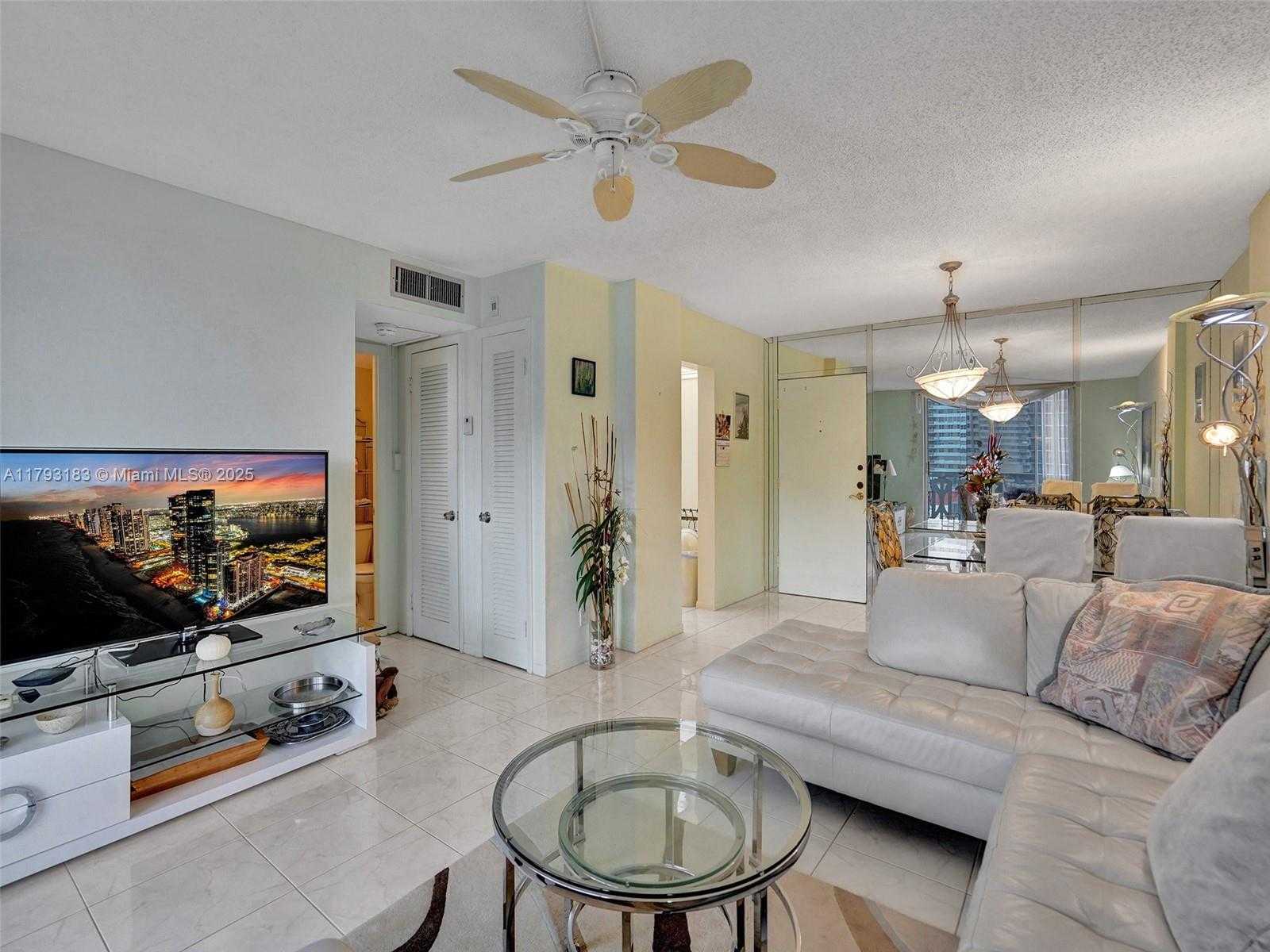 Small Image of 3113 SOUTH OCEAN DRIVE #603, Hallandale Beach Number 15