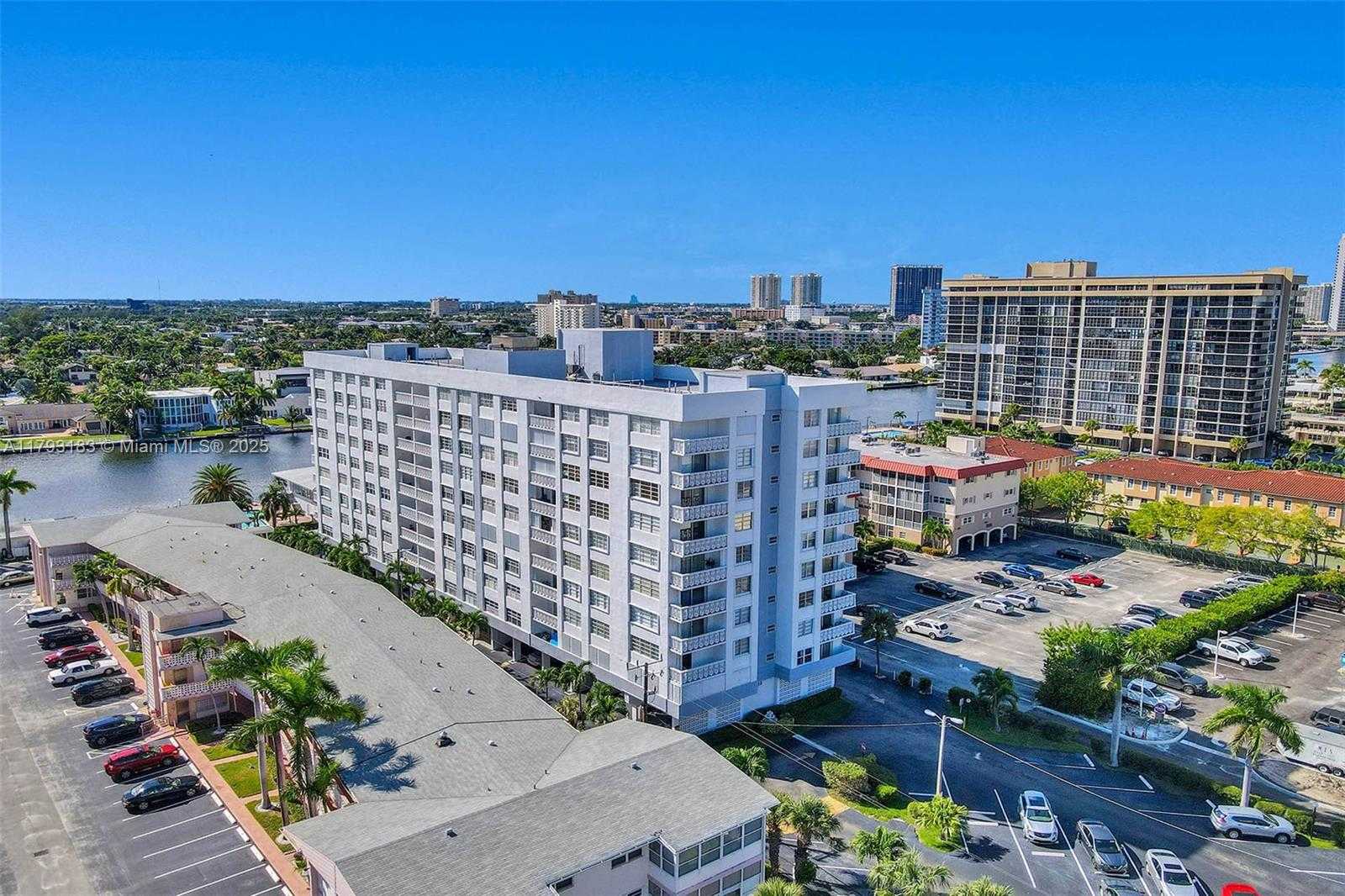 Small Image of 3113 SOUTH OCEAN DRIVE #603, Hallandale Beach Number 26