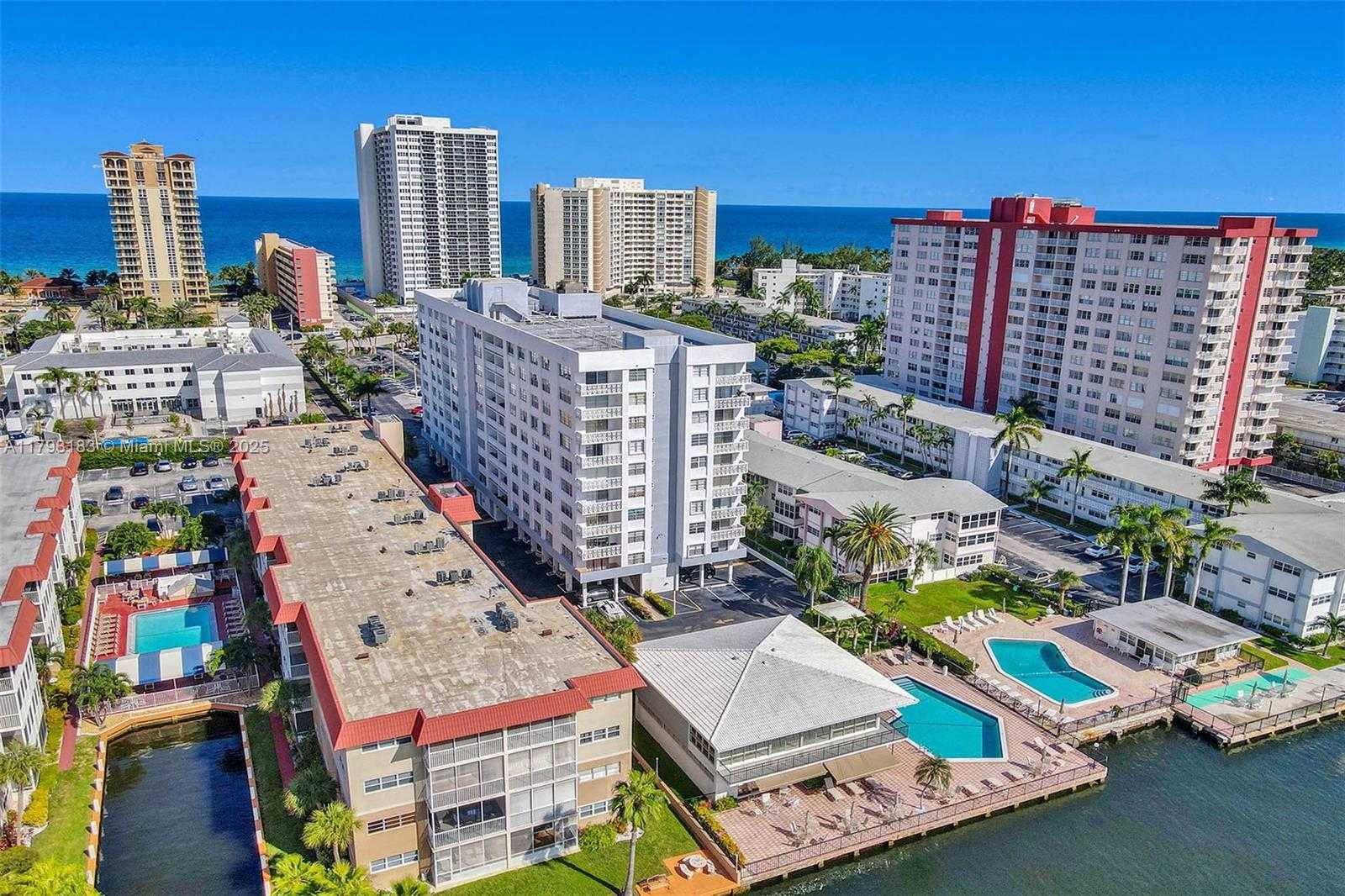 Small Image of 3113 SOUTH OCEAN DRIVE #603, Hallandale Beach Number 29