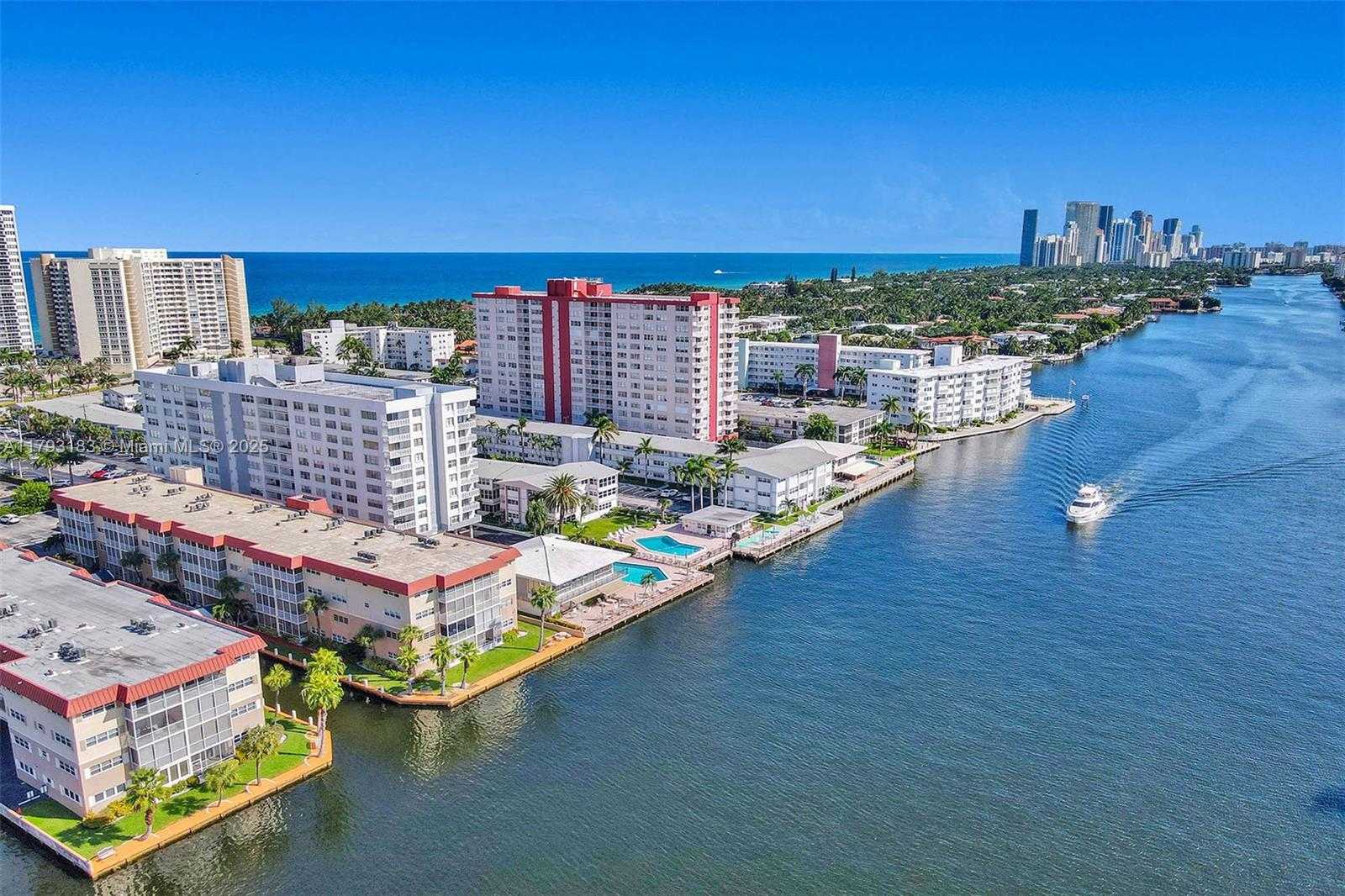 Small Image of 3113 SOUTH OCEAN DRIVE #603, Hallandale Beach Number 30