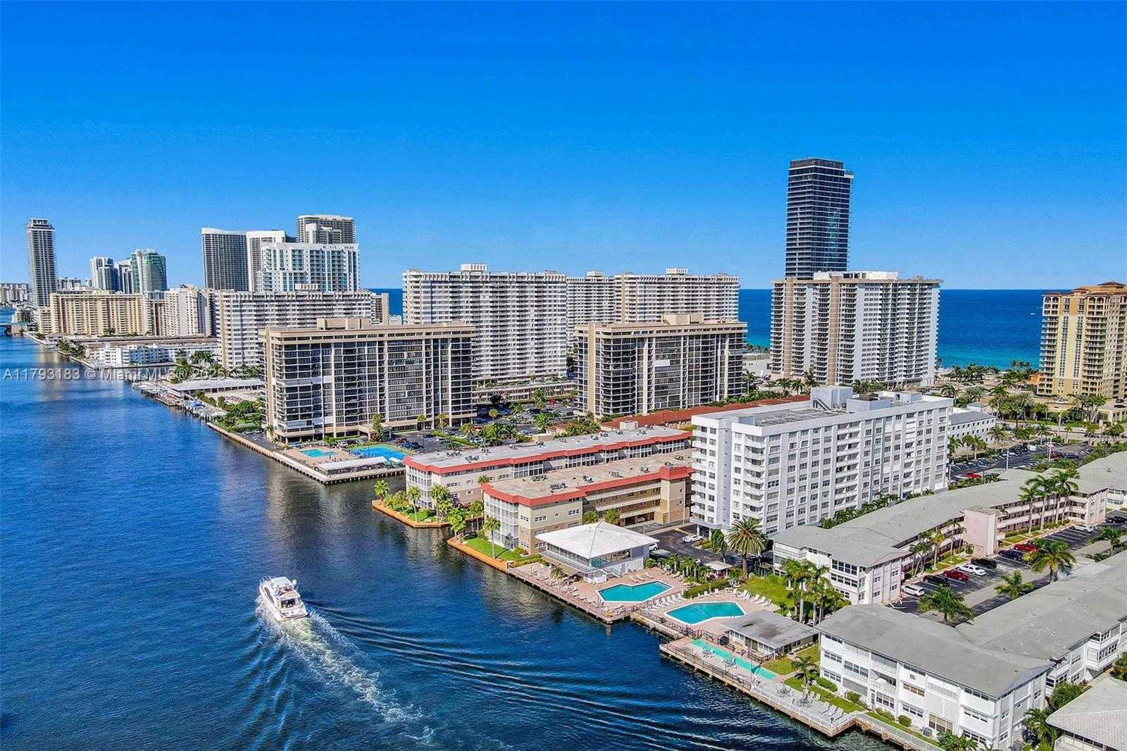 Small Image of 3113 SOUTH OCEAN DRIVE #603, Hallandale Beach Number 31