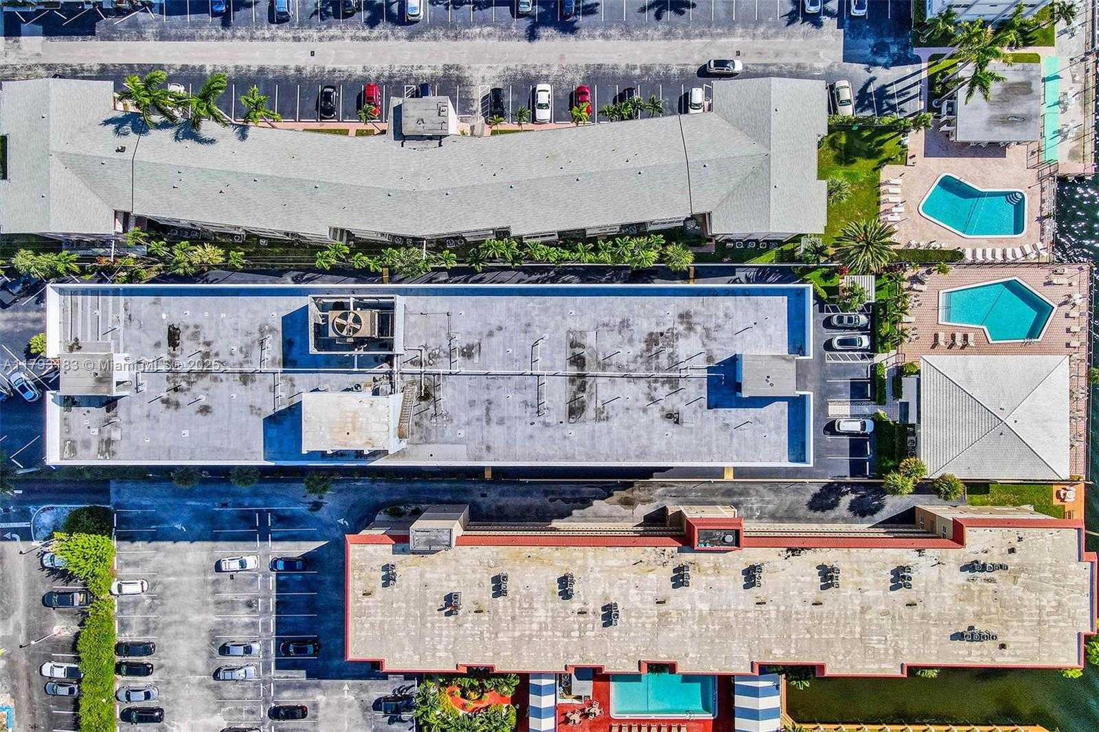 Small Image of 3113 SOUTH OCEAN DRIVE #603, Hallandale Beach Number 33