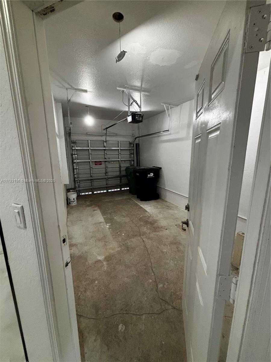 Small Image of 15345 SOUTH WEST 119TH LN, Miami Number 16
