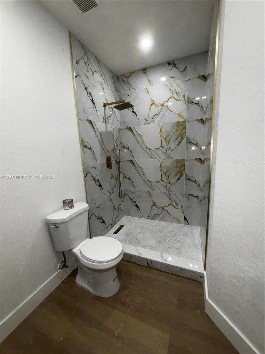 Small Image of 15345 SOUTH WEST 119TH LN, Miami Number 25