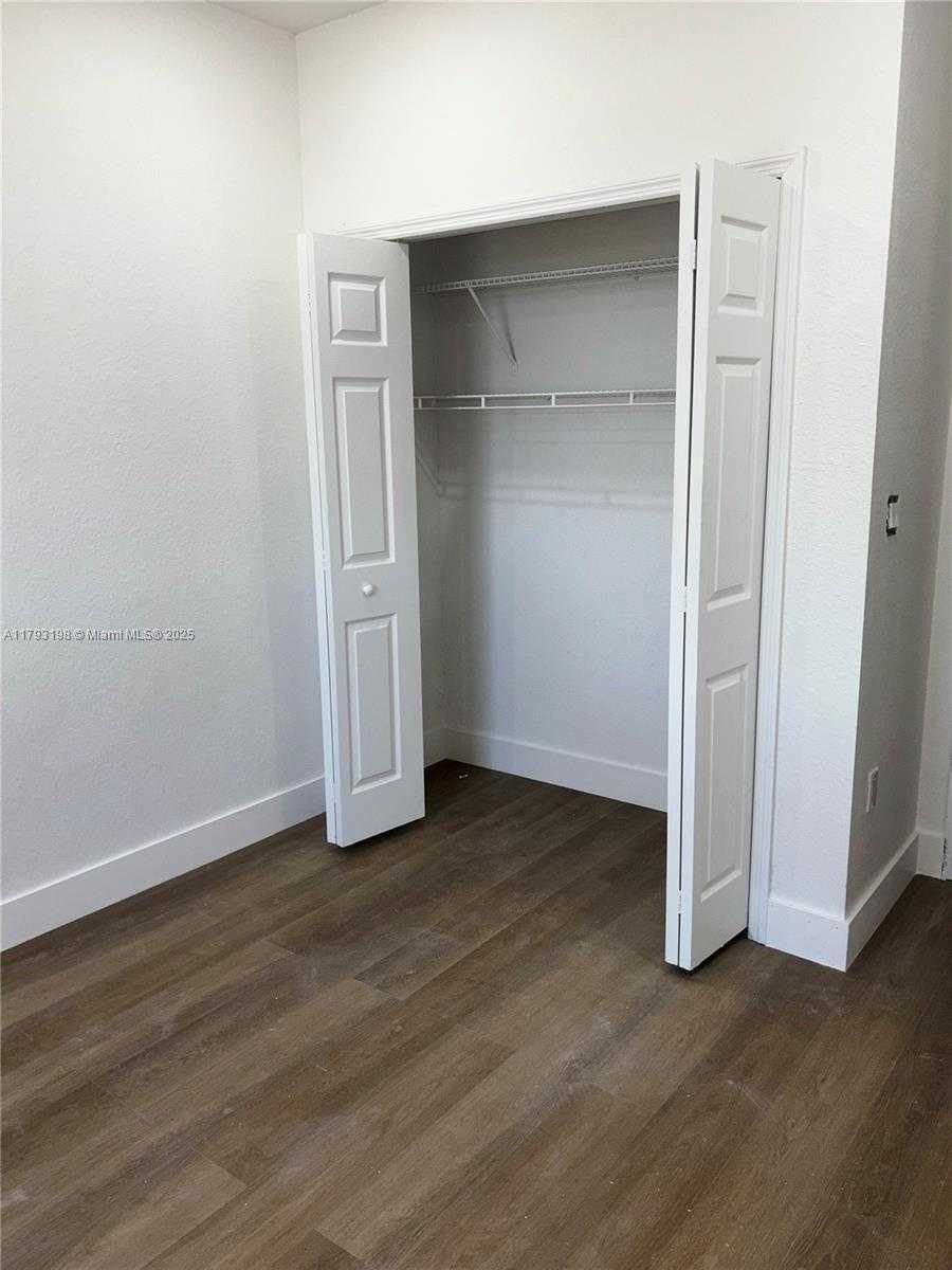 Small Image of 15345 SOUTH WEST 119TH LN, Miami Number 28