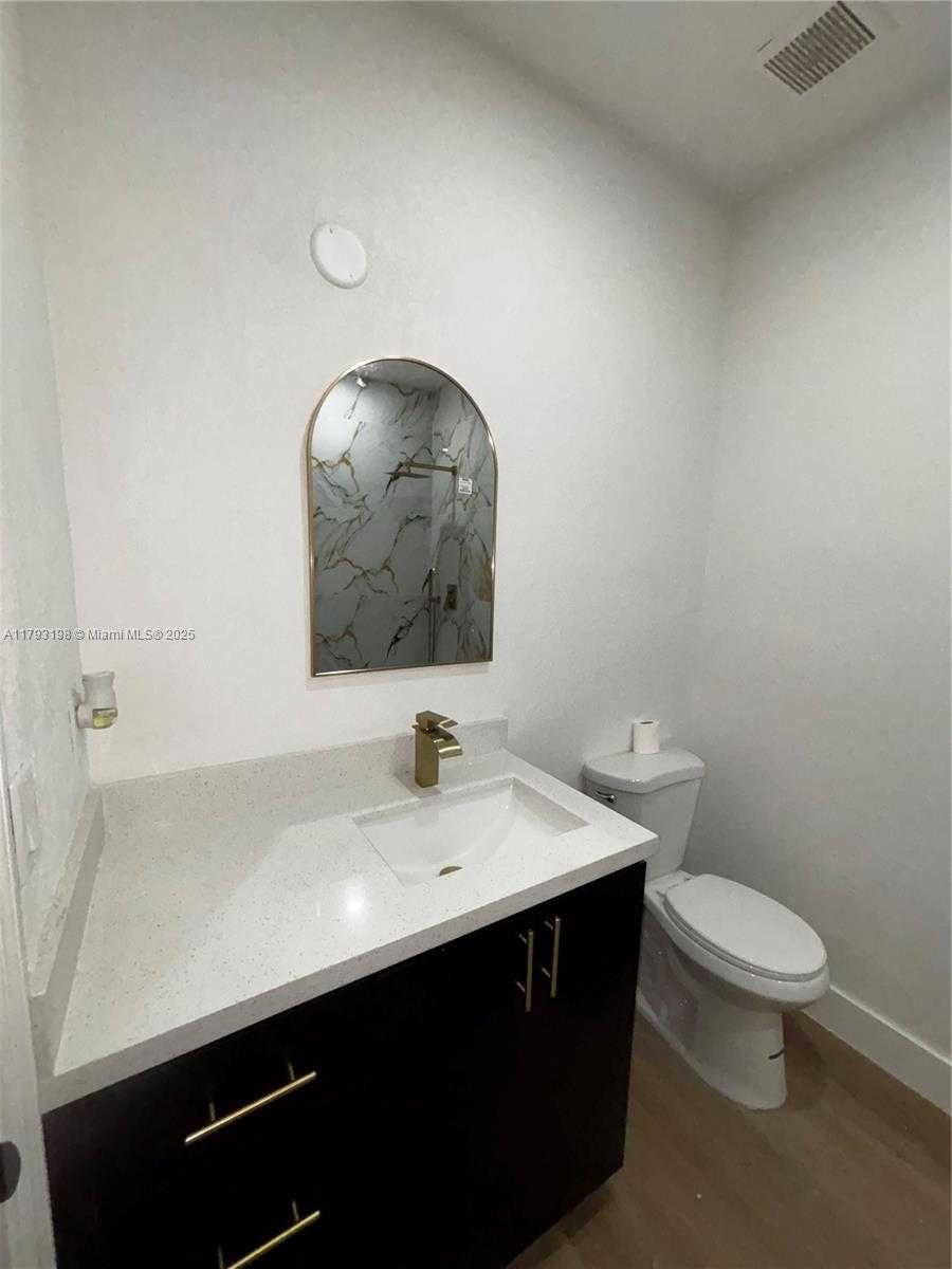Small Image of 15345 SOUTH WEST 119TH LN, Miami Number 29