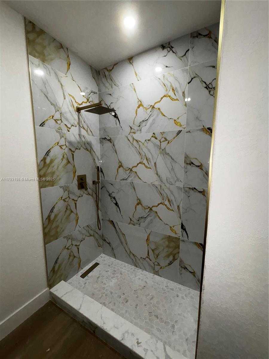 Small Image of 15345 SOUTH WEST 119TH LN, Miami Number 31