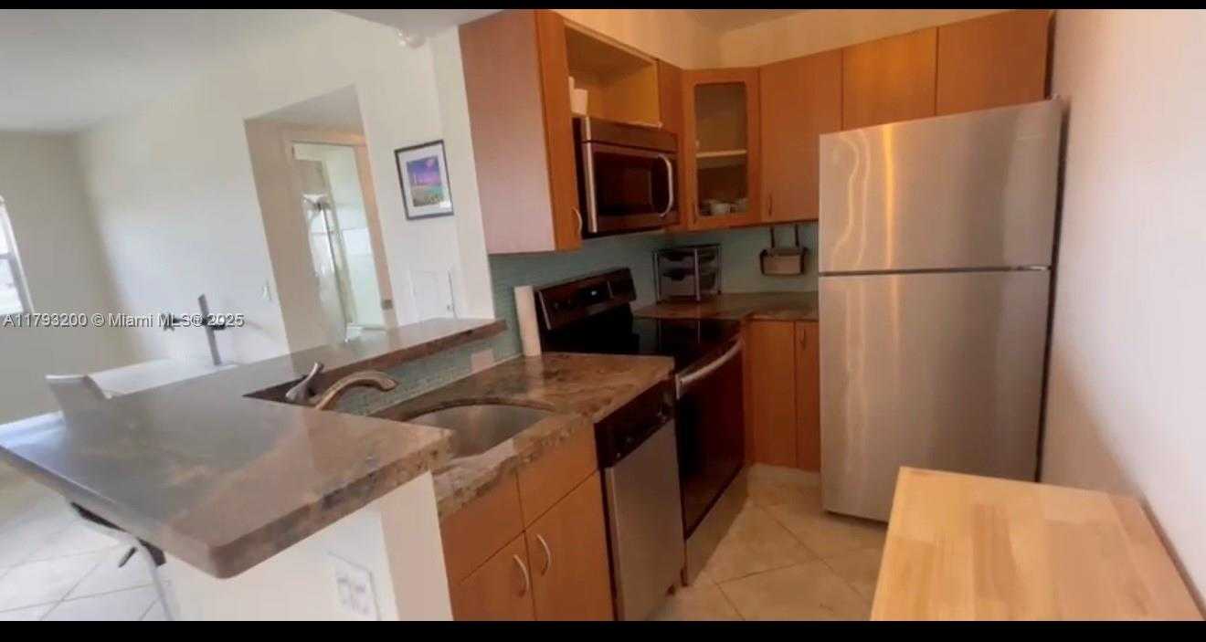 Small Image of 1881 WASHINGTON AVE #8C, Miami Beach Number 15
