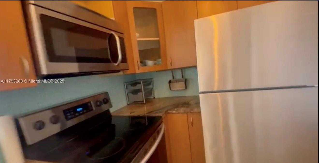 Small Image of 1881 WASHINGTON AVE #8C, Miami Beach Number 18