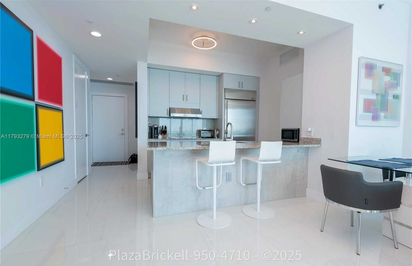 Small Image of 950 BRICKELL BAY DR #4710, Miami Number 10