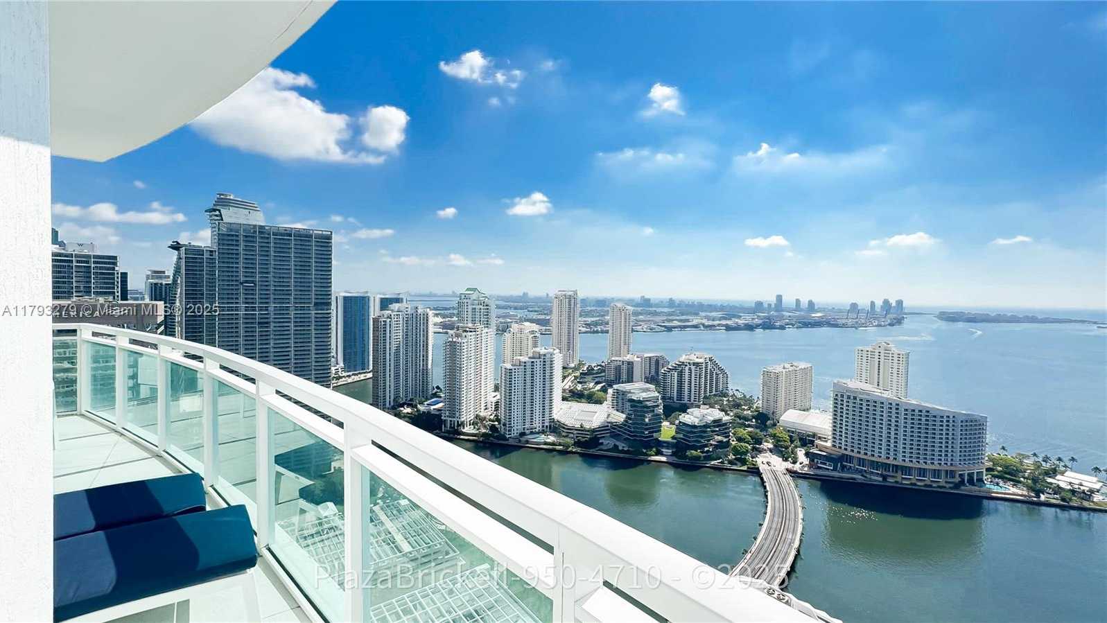 Small Image of 950 BRICKELL BAY DR #4710, Miami Number 16