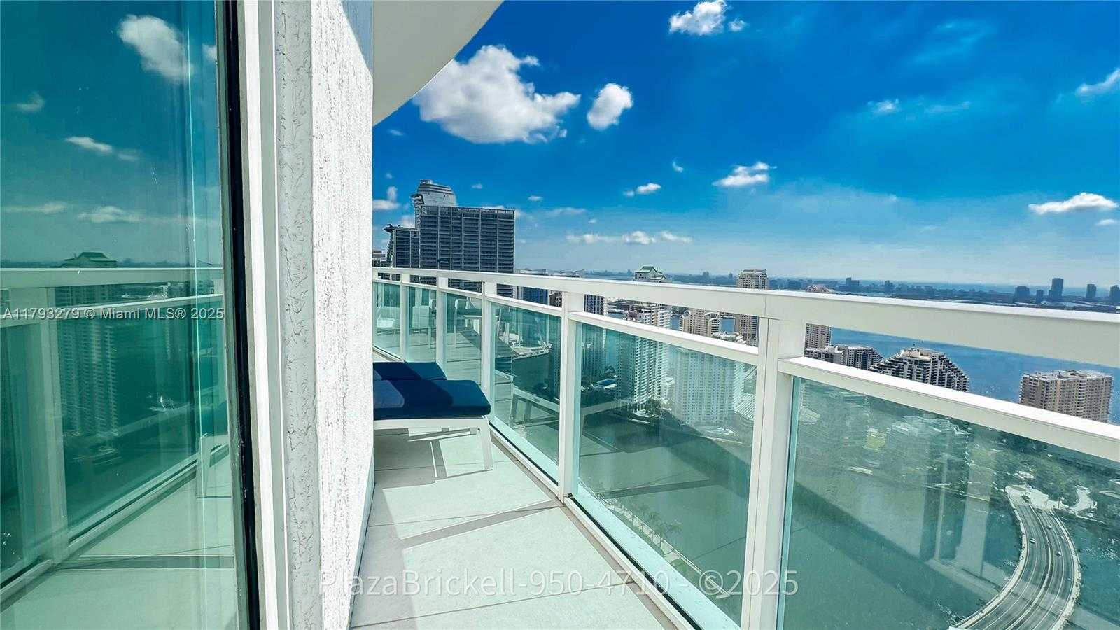 Small Image of 950 BRICKELL BAY DR #4710, Miami Number 17