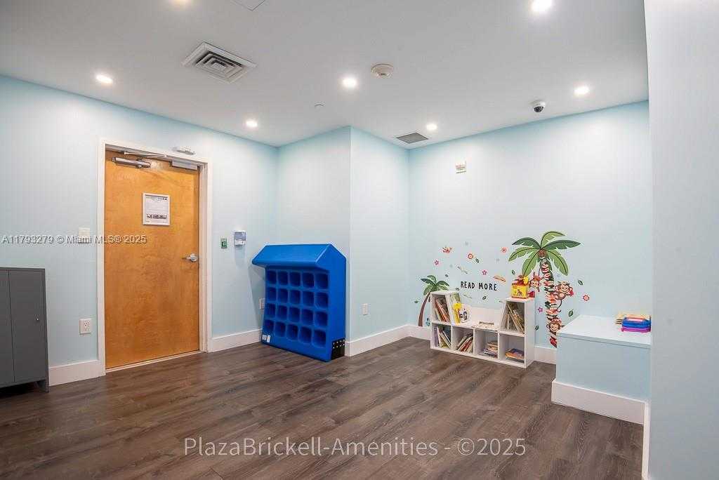 Small Image of 950 BRICKELL BAY DR #4710, Miami Number 43