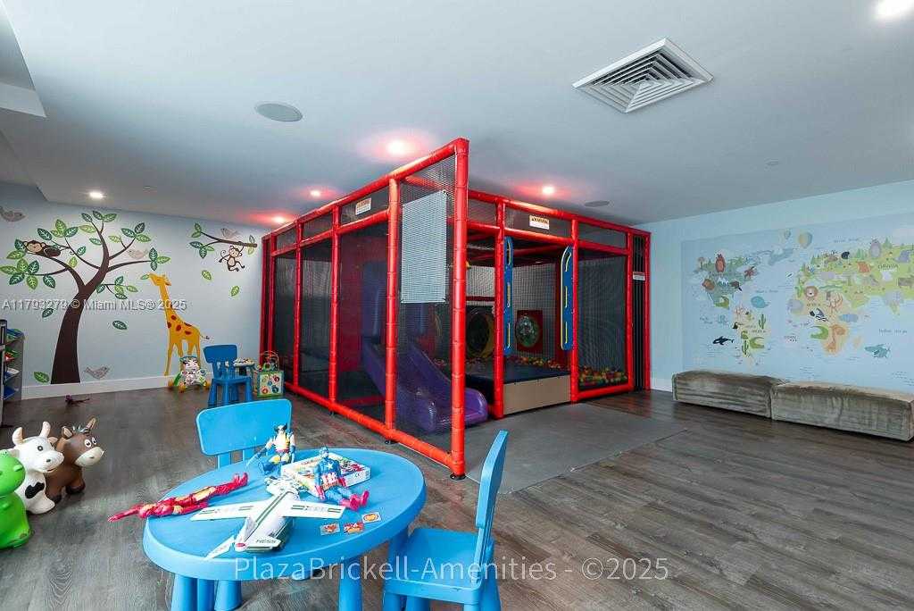 Small Image of 950 BRICKELL BAY DR #4710, Miami Number 44