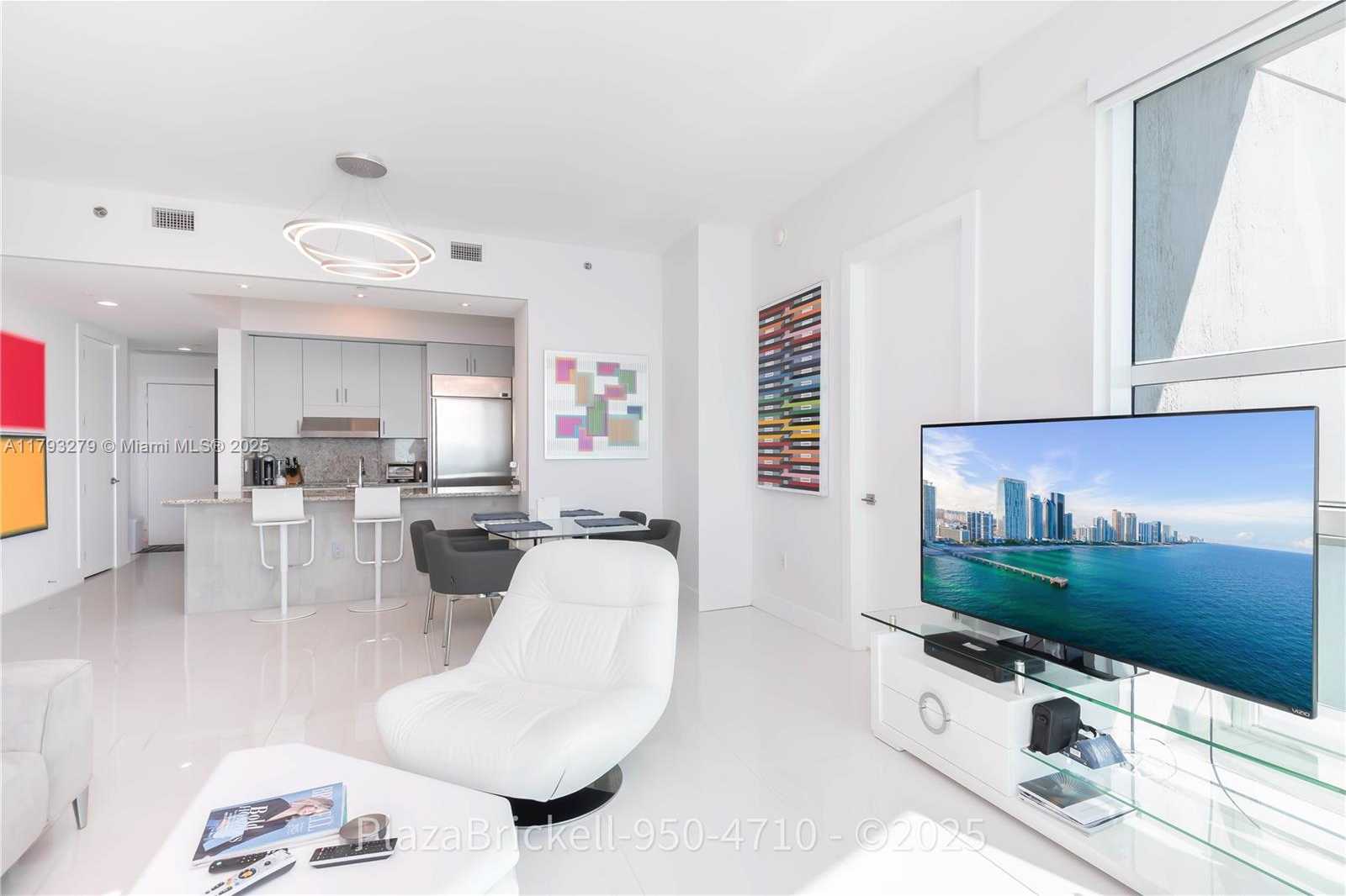 Small Image of 950 BRICKELL BAY DR #4710, Miami Number 9