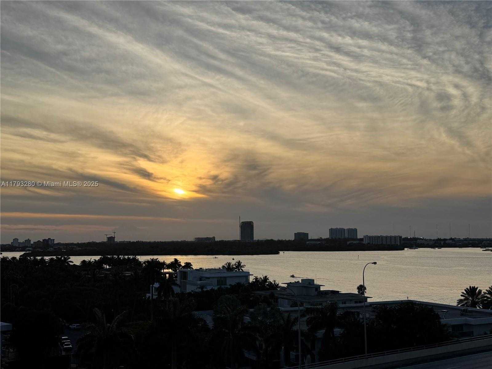 Small Image of 10275 COLLINS AVE #731, Bal Harbour Number 29