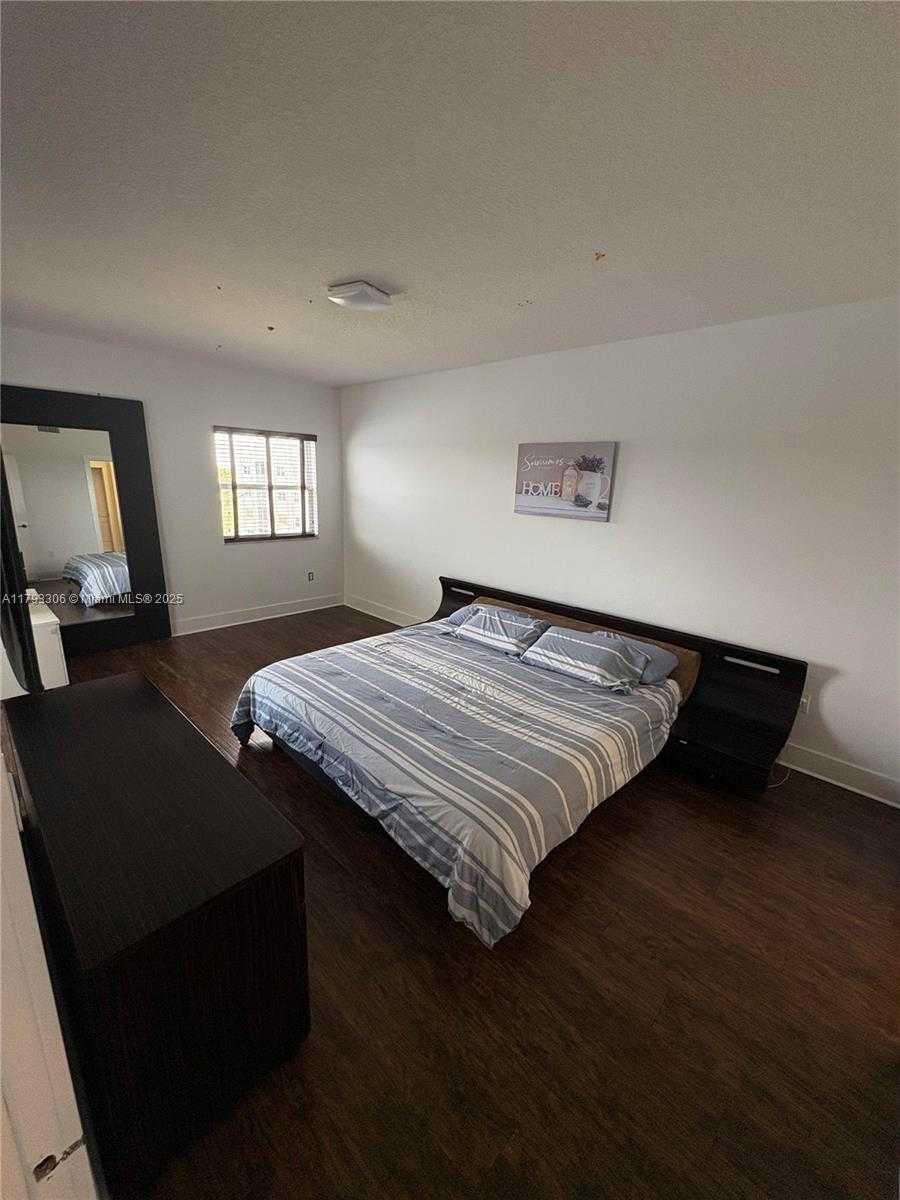 Small Image of 10730 NORTH WEST 66TH ST #512, Doral Number 13