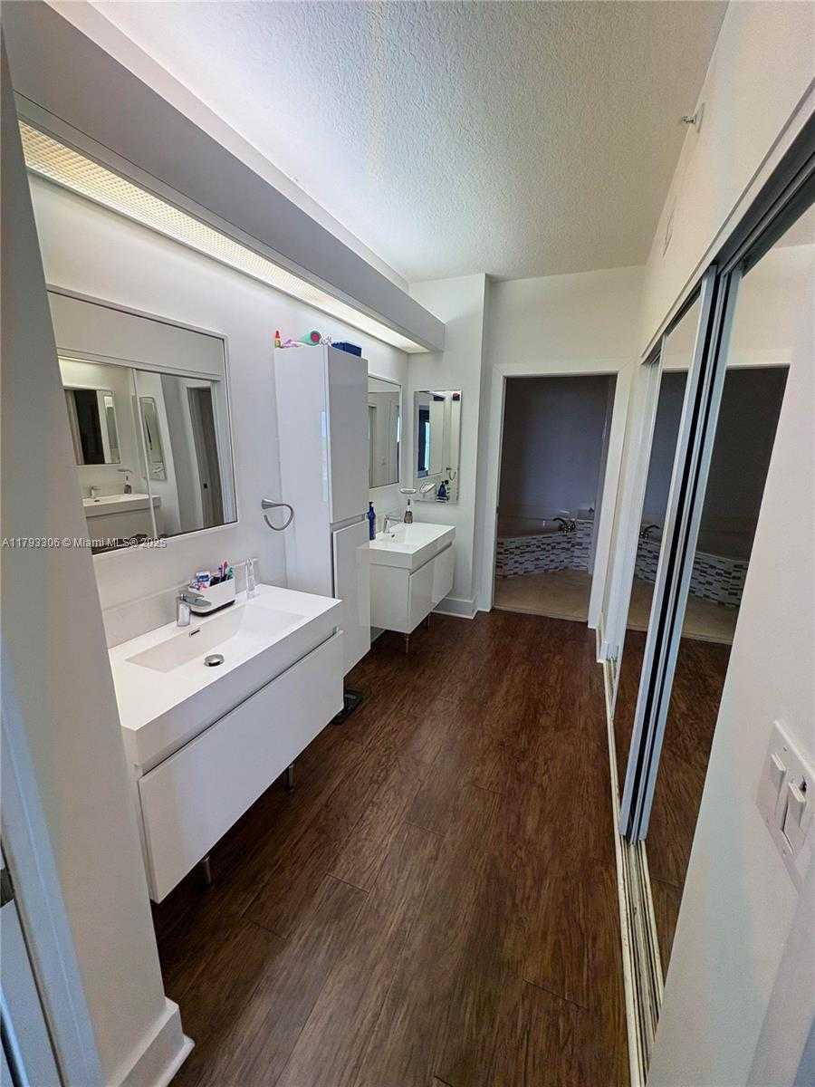 Small Image of 10730 NORTH WEST 66TH ST #512, Doral Number 15