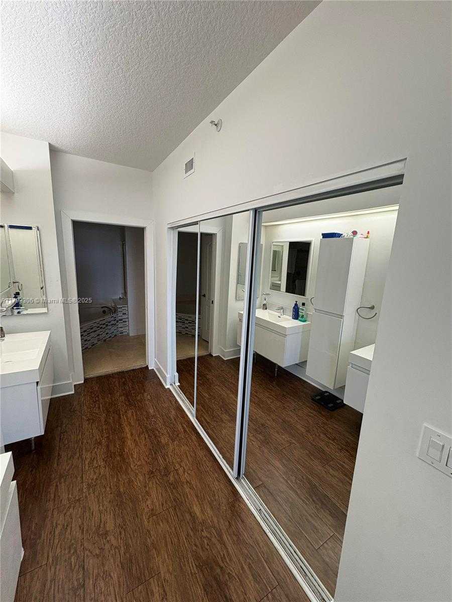 Small Image of 10730 NORTH WEST 66TH ST #512, Doral Number 16