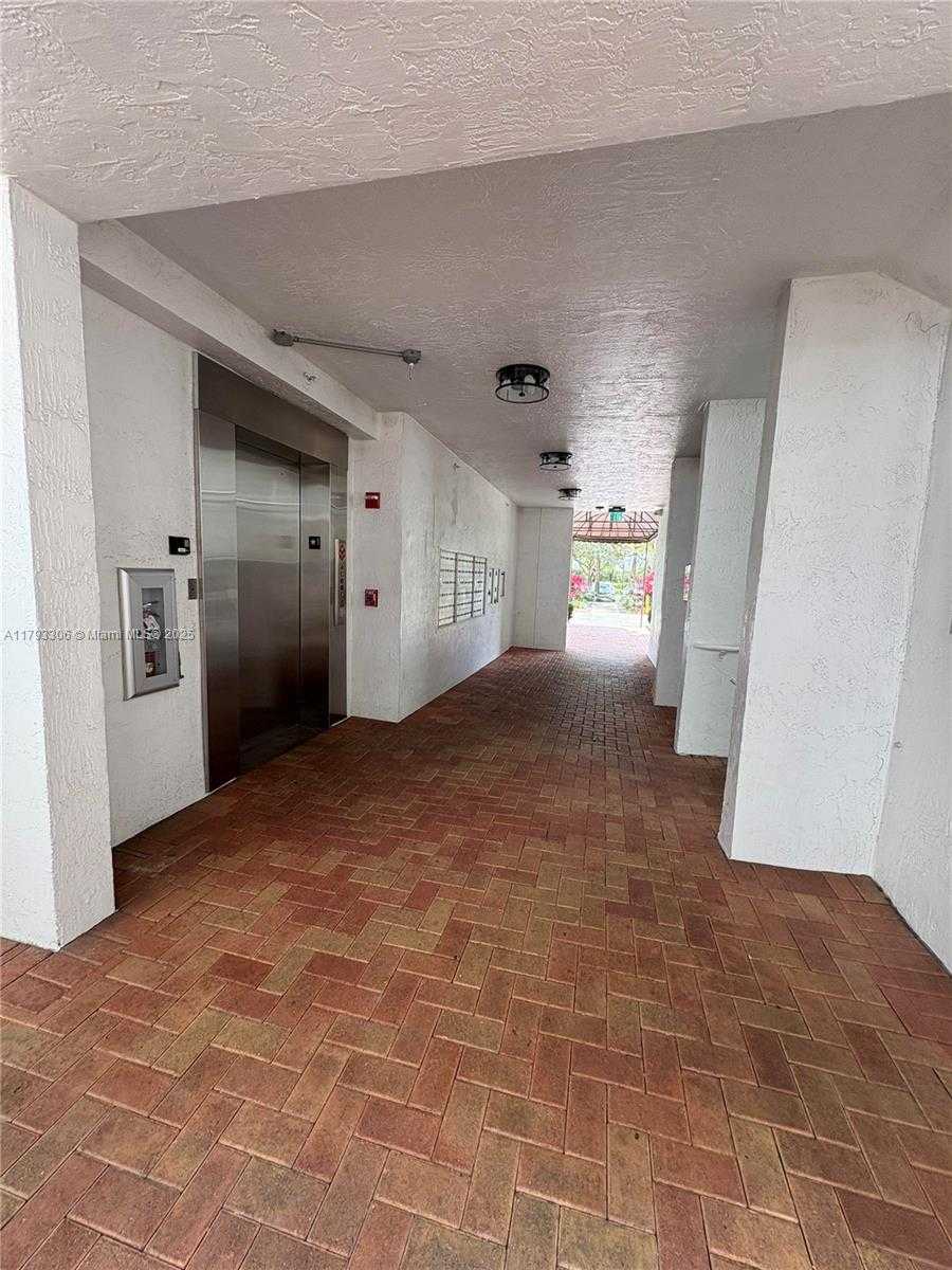 Small Image of 10730 NORTH WEST 66TH ST #512, Doral Number 28