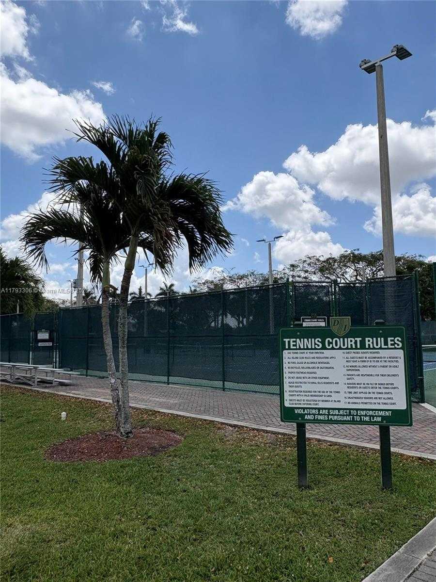 Small Image of 10730 NORTH WEST 66TH ST #512, Doral Number 34