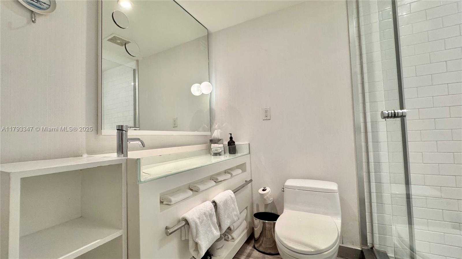 Small Image of 1100 WEST AVE #1108, Miami Beach Number 11