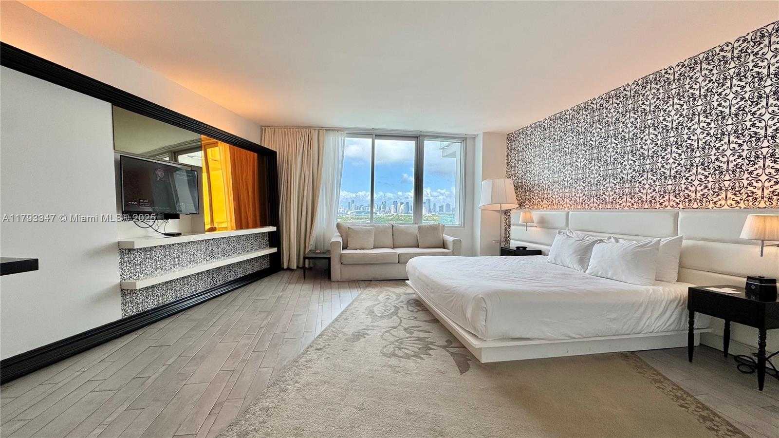 Small Image of 1100 WEST AVE #1108, Miami Beach Number 2