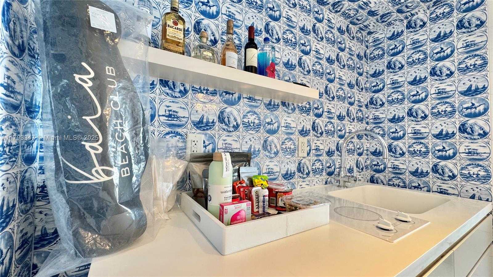 Small Image of 1100 WEST AVE #1108, Miami Beach Number 9