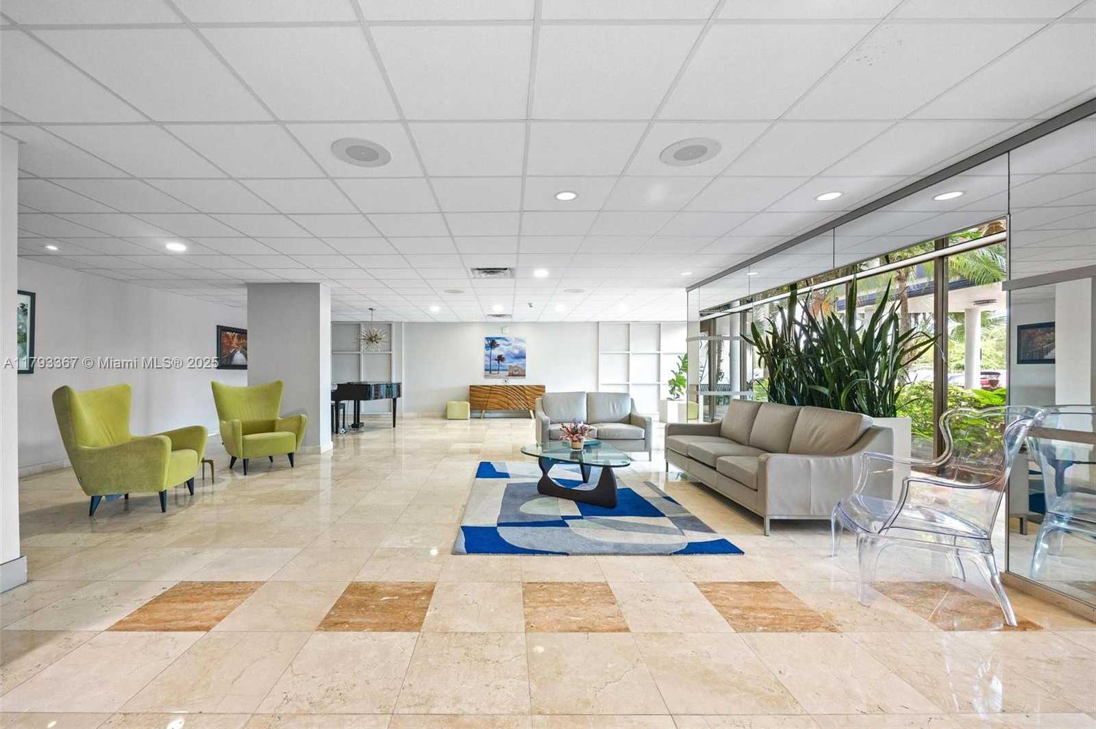 Small Image of 4350 HILLCREST DR #1016, Hollywood Number 15