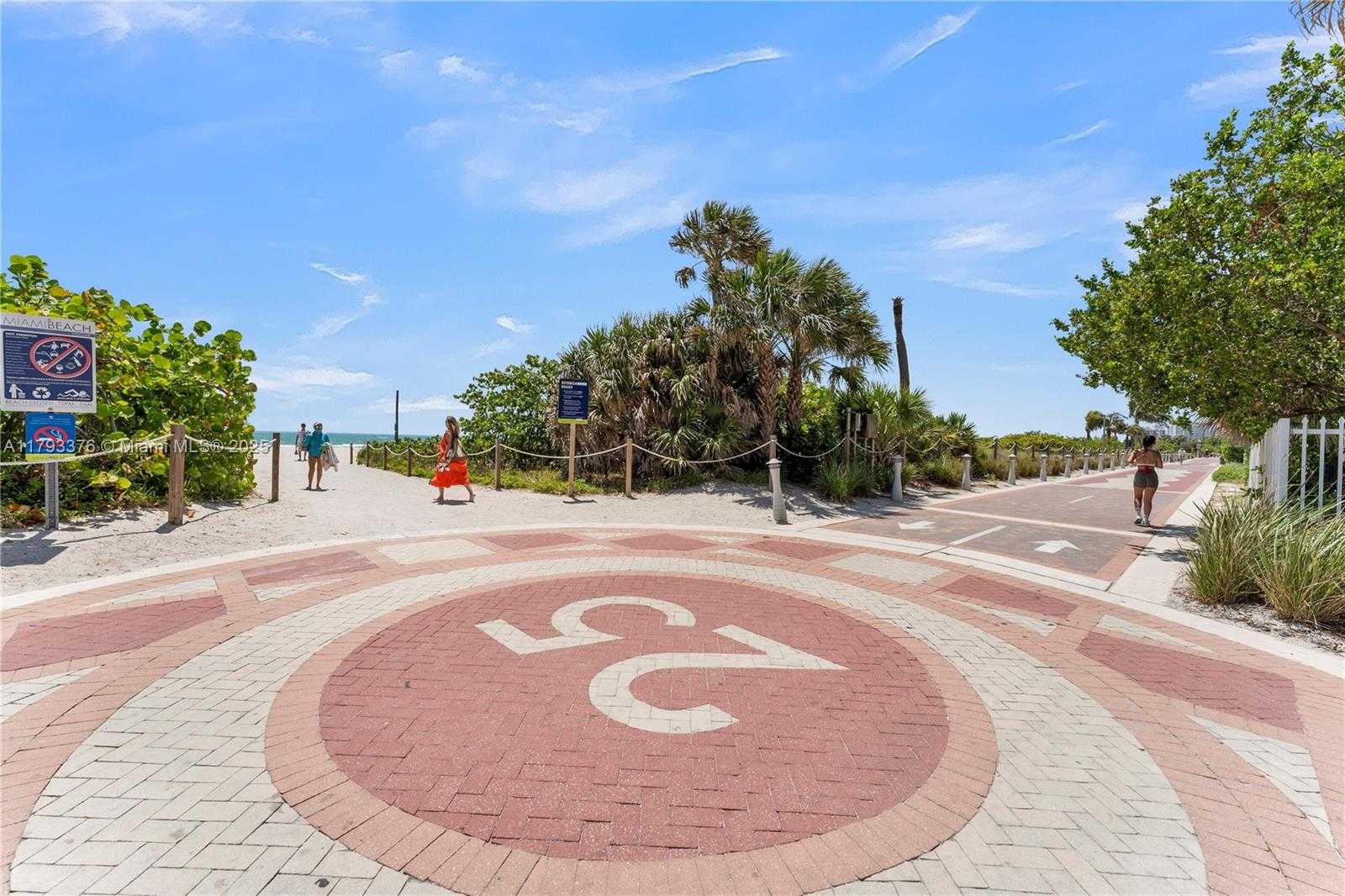 Small Image of 2457 COLLINS AVE #201, Miami Beach Number 36