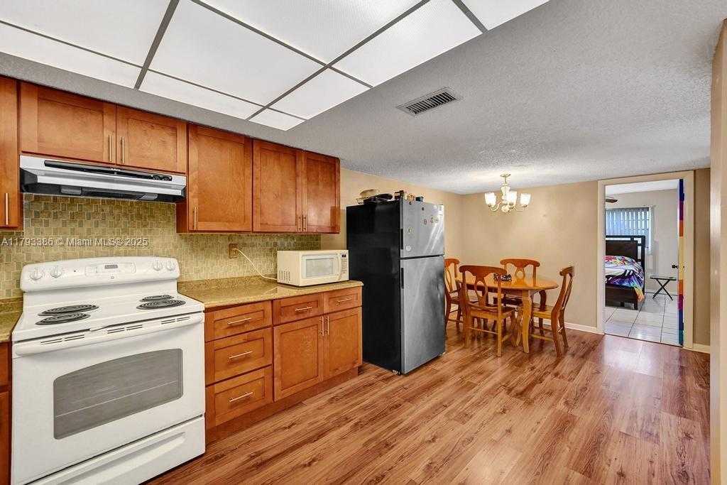 Small Image of 5100 SOUTH WEST 90TH AVE #208, Cooper City Number 28