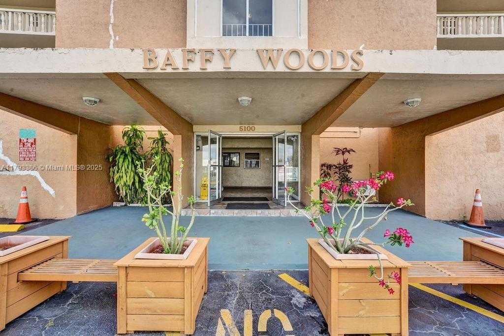 Small Image of 5100 SOUTH WEST 90TH AVE #208, Cooper City Number 43